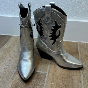 Western boots and metallics are trending! Put them together and just say wow!